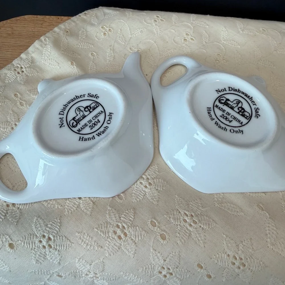 A‎ Special Place Floral Teapot Tea Bag Rest Set of 2 Ceramic Butterfly